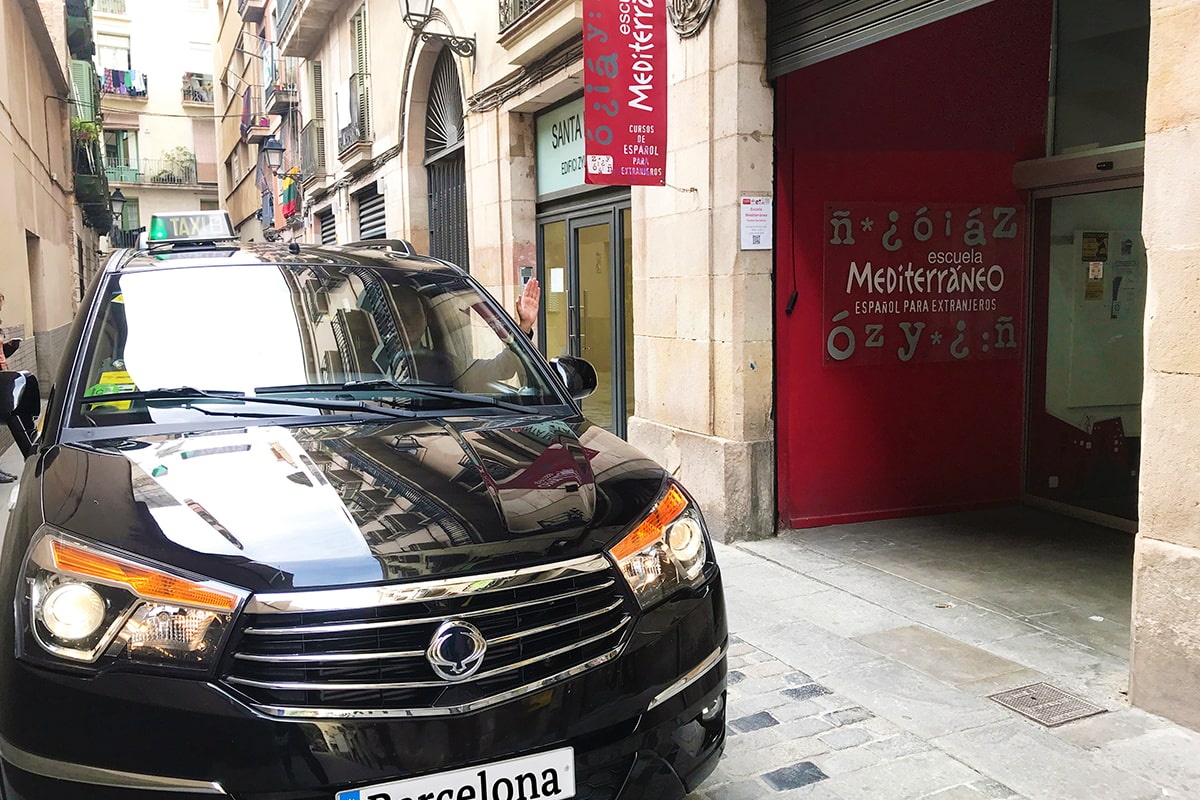 Foto de un taxi de Barcelona Foto de un taxi de Barcelona